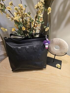 Black Embossed Skull Shoulder Tote - Stylish Everyday Carry